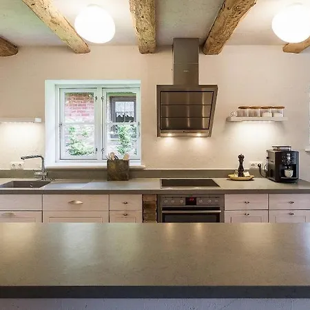 Schipperhaus 02 부스트로우