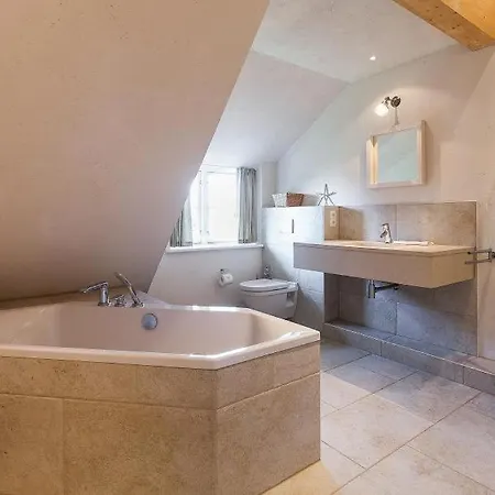 Schipperhaus 02 * 부스트로우